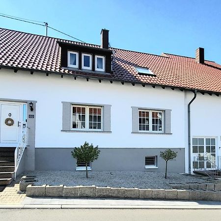 Schicke Komfortwohnung Zum Wohlfuehlen Merchweiler Eksteriør bilde